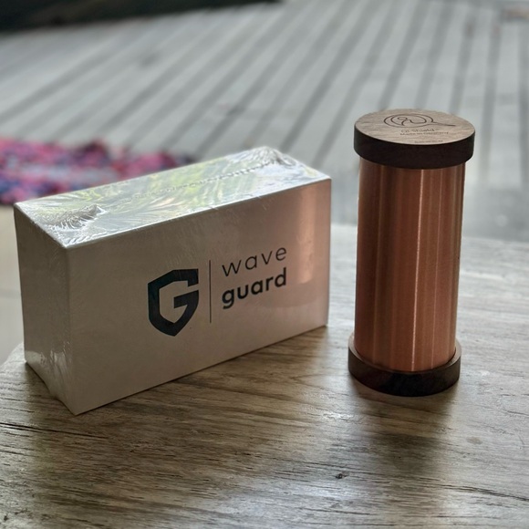 Brand new Qi-Shield™ Portable EMF Device Waveguard Germany Dave Asprey $1195 - Picture 9 of 9